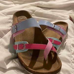 Im selling sandals, brand of:wonder nation ,size:3, color:light pink, pink, blue